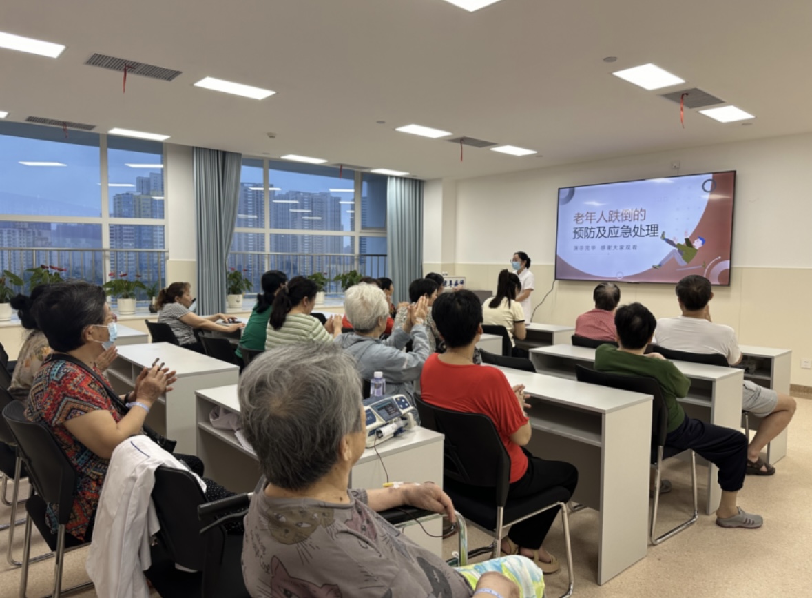 我们学做“不倒翁” 我们学做“不倒翁”
