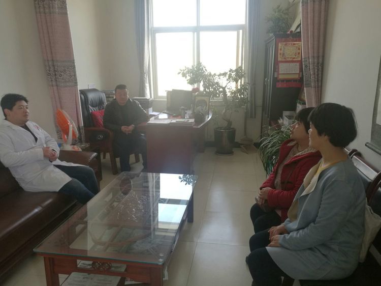 春风拂面助力健康扶贫 两会精神深暖百姓之心