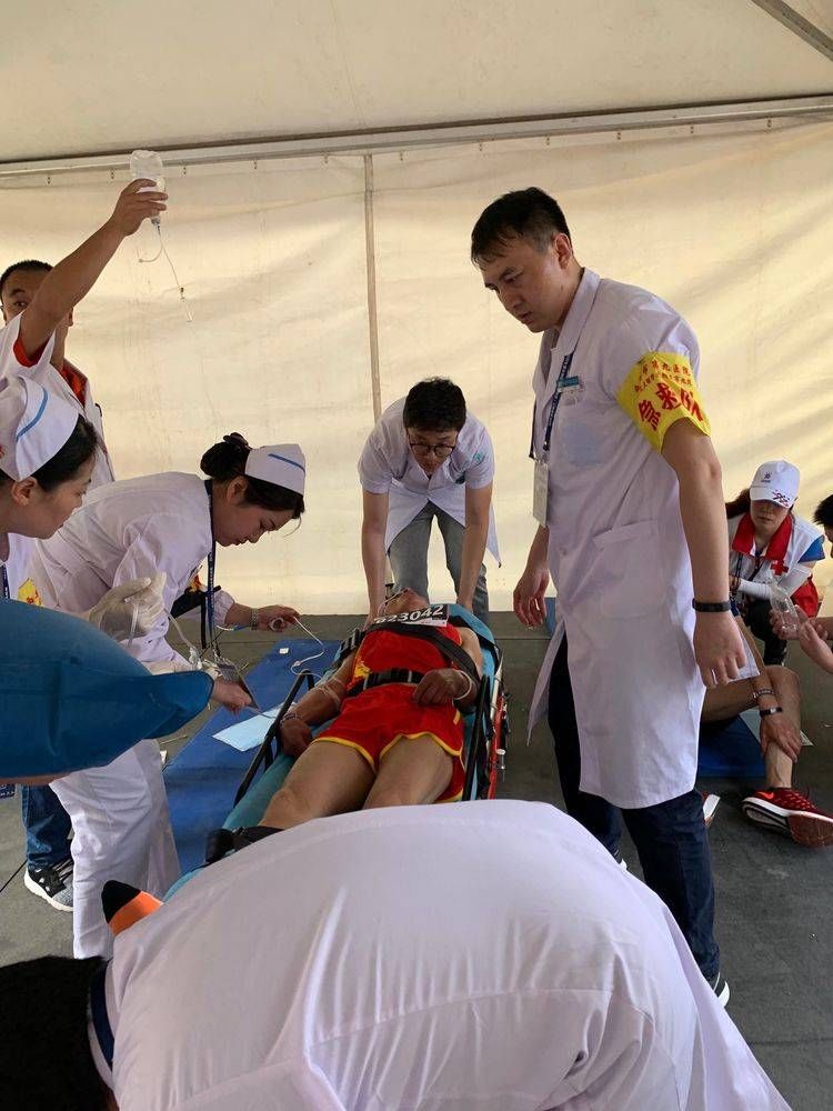 西安市第九医院圆满完成2019年曲江国际马拉松医疗保障任务