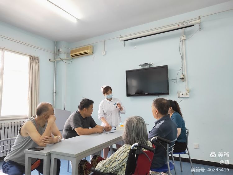 【为群众办实事 内分泌科每周为患者举办胰岛素规范注射工作坊】