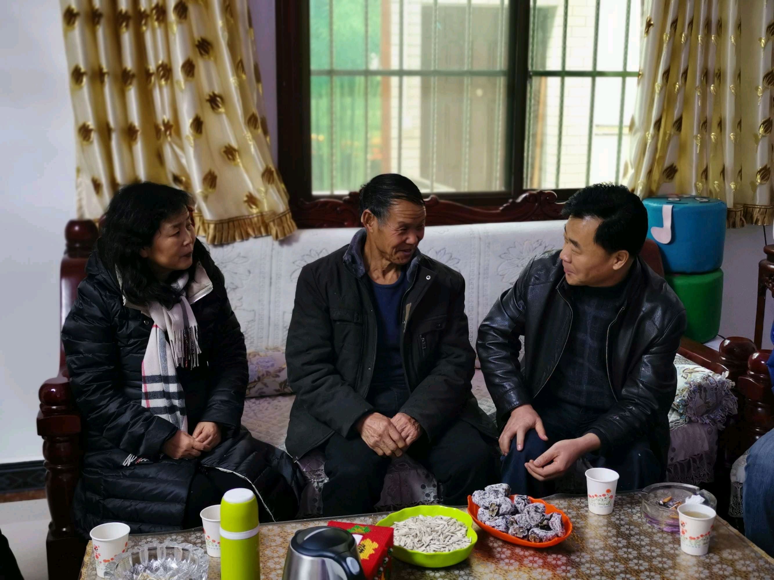 市卫健委、市九院领导春节前走访慰问贫困户 市卫健委、市九院领导春节前走访慰问贫困户