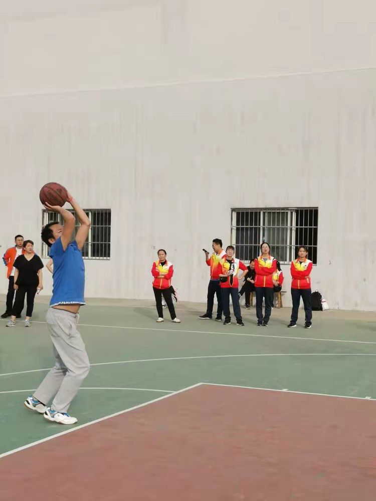 我院在西安市教科文卫系统职工趣味运动会比赛中荣获三等奖 我院在西安市教科文卫系统职工趣味运动会比赛中荣获三等奖