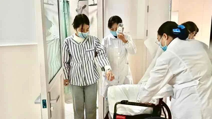 暖医瞬间 | 角色互换 共情体验——西安市第九医院心血管病院二科开展患者就医体验日活动 暖医瞬间 | 角色互换 共情体验——西安市第九医院心血管病院二科开展患者就医体验日活动