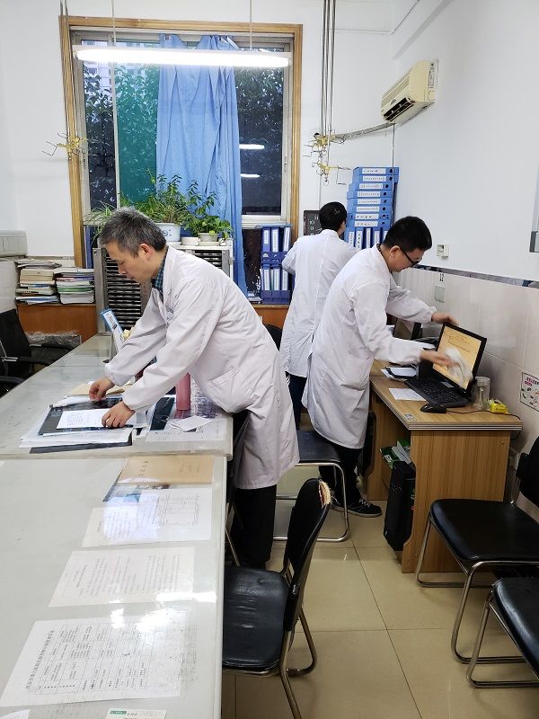 加强医院文化建设 市九院周五清扫日活动凝心聚力