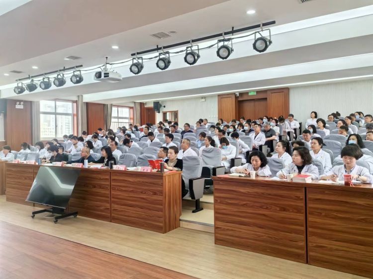 党纪学习教育专题培训会通讯稿 党纪学习教育专题培训会通讯稿