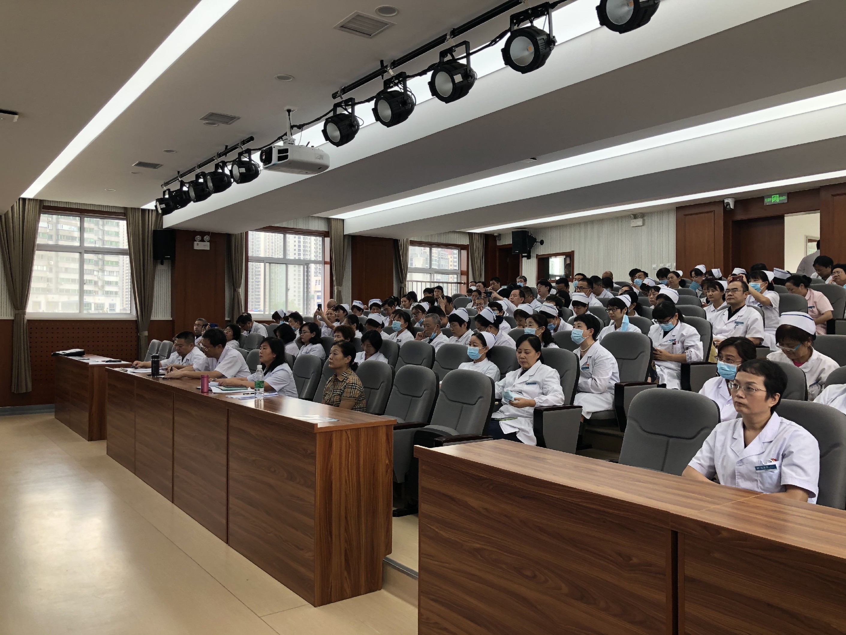 西安市第九医院召开大型医院巡查迎检 动员部署会 西安市第九医院召开大型医院巡查迎检 动员部署会