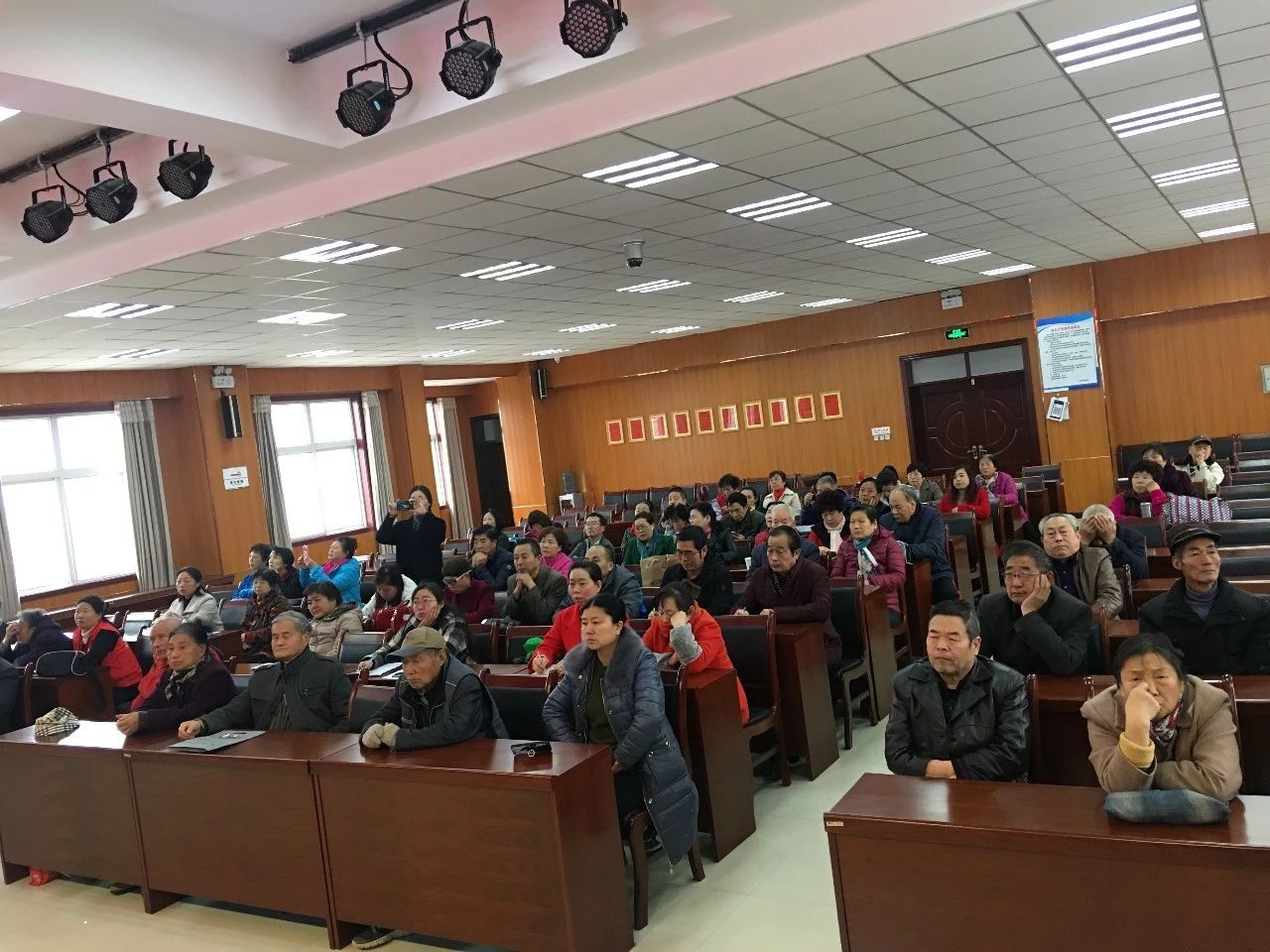 九院内分泌科王述进主任应邀至渭南华州区图书馆做健康知识讲座