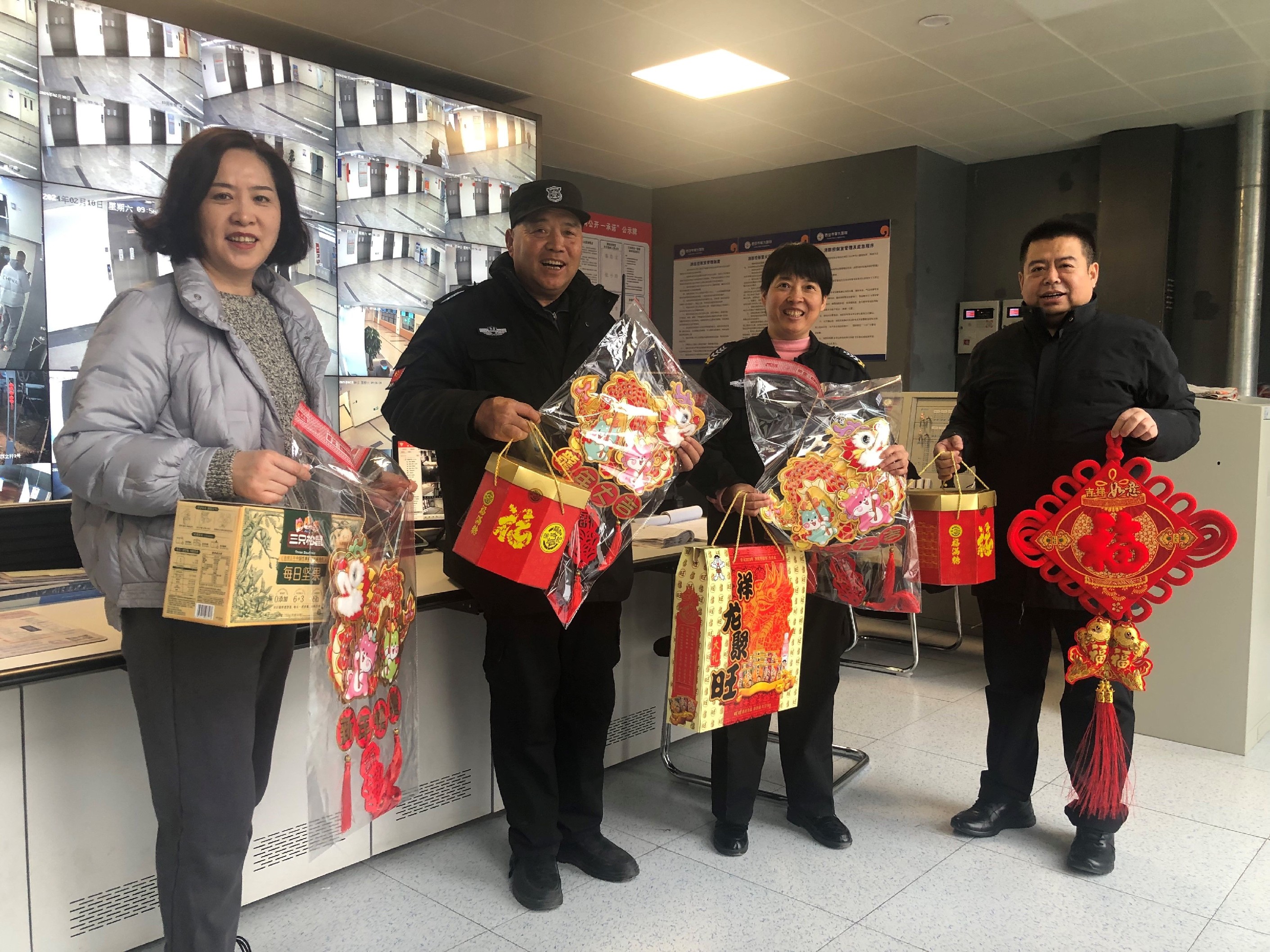 浓情关爱 致敬坚守-西安市第九医院领导班子开展春节走访慰问活动 浓情关爱 致敬坚守-西安市第九医院领导班子开展春节走访慰问活动