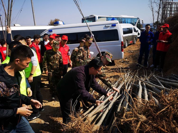 保护大秦岭-青年志愿者在行动 保护大秦岭-青年志愿者在行动